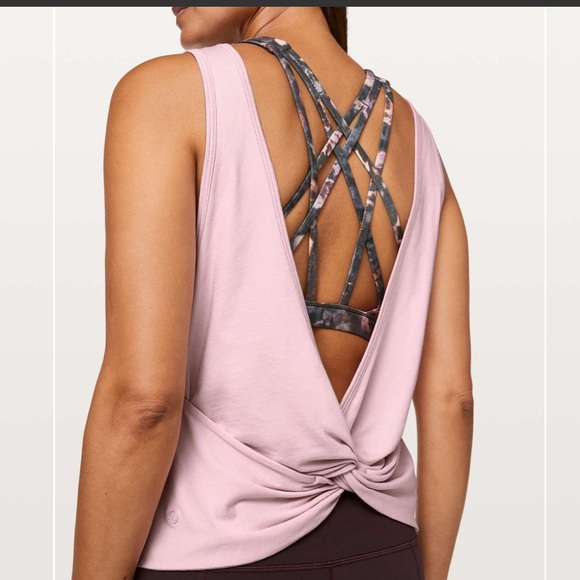 Lululemon twist it tank 4 - Picture 5 of 7